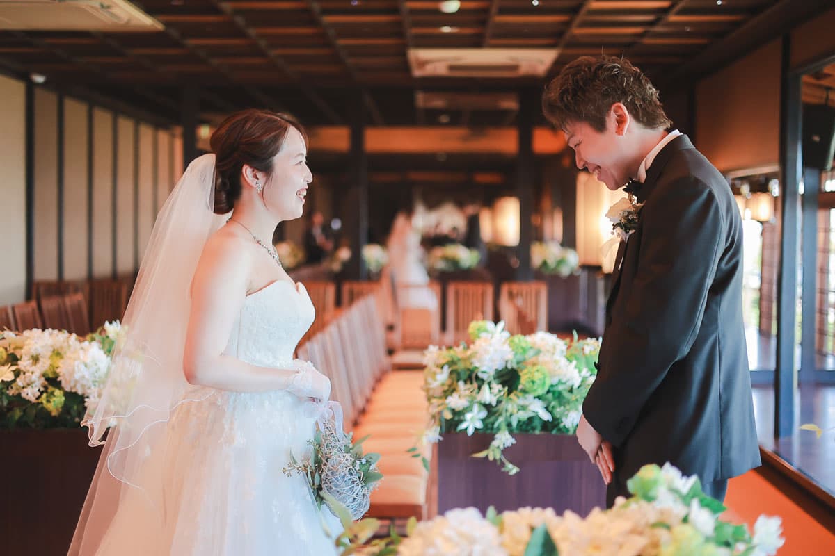 〈秋婚〉大切なゲストと楽しいひと時の2枚目写真